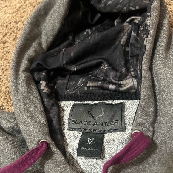 Black Antler Hoodie - Picture 4 of 4
